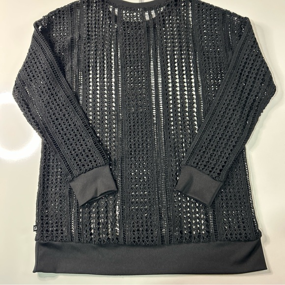 Fabletics Crochet Open Knit Top Shirt Women’s Small Black Casual Oversized EUC - Picture 9 of 9